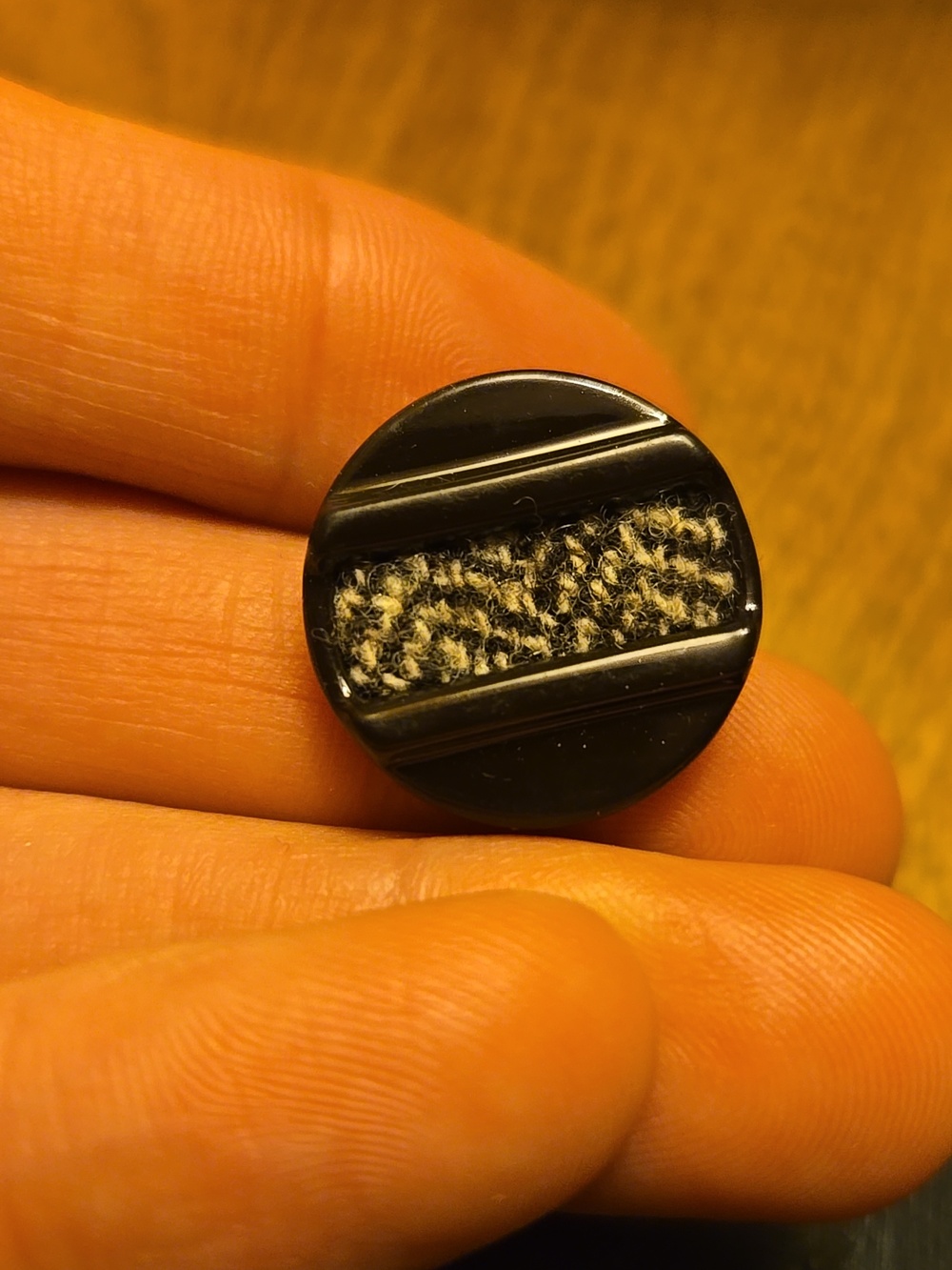 L.A.M.B Replacement Button - Picture 2 of 3